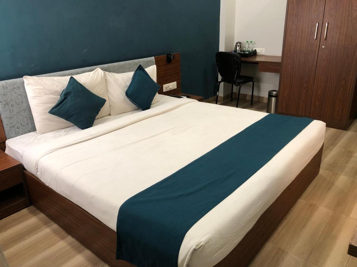 Hotel Ballfin Indore Exterior foto
